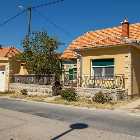 Apartman Ivan Drnis Exterior photo