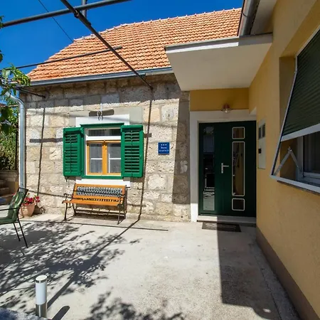 Apartman Ivan Drnis Exterior photo